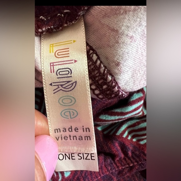 LulaRoe Stamp Leggings OS Red/blue Floral HTF Rare One size Spandex Polyester - Picture 10 of 15